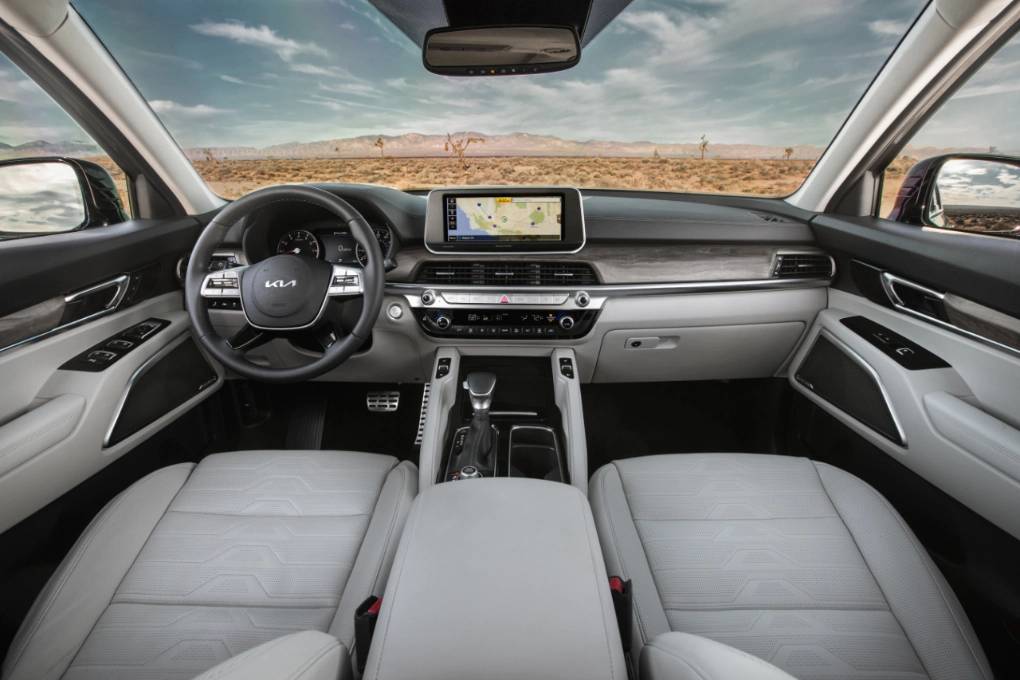 2022 Kia Telluride Interior - Driver's view