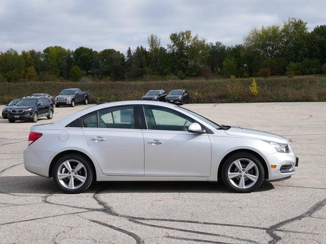 Used 2016 Chevrolet Cruze Limited 2LT with VIN 1G1PF5SB3G7134147 for sale in Rochester, Minnesota