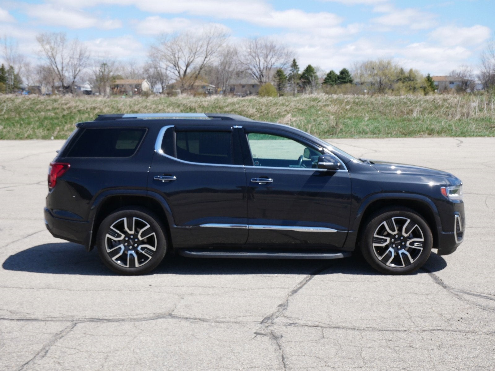 Used 2020 GMC Acadia Denali with VIN 1GKKNXLS0LZ218993 for sale in Rochester, Minnesota