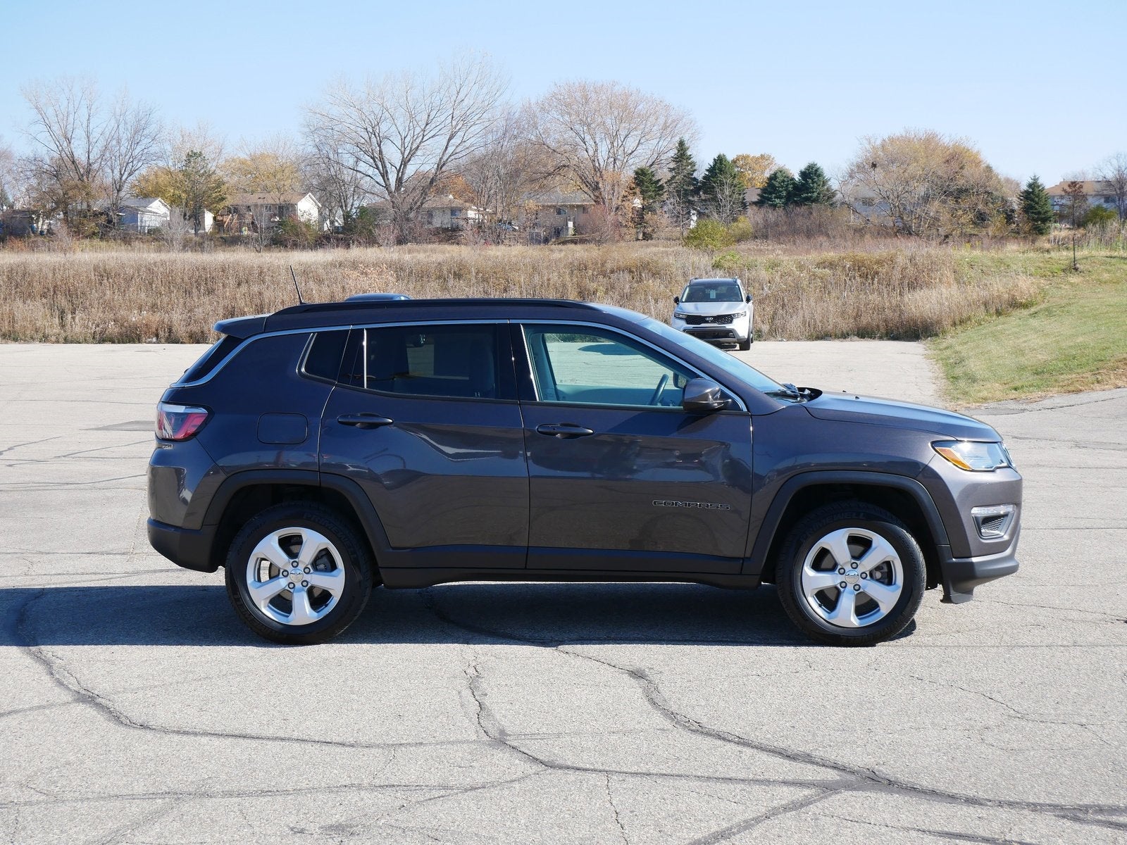 Used 2018 Jeep Compass Latitude with VIN 3C4NJDBB6JT413084 for sale in Rochester, Minnesota