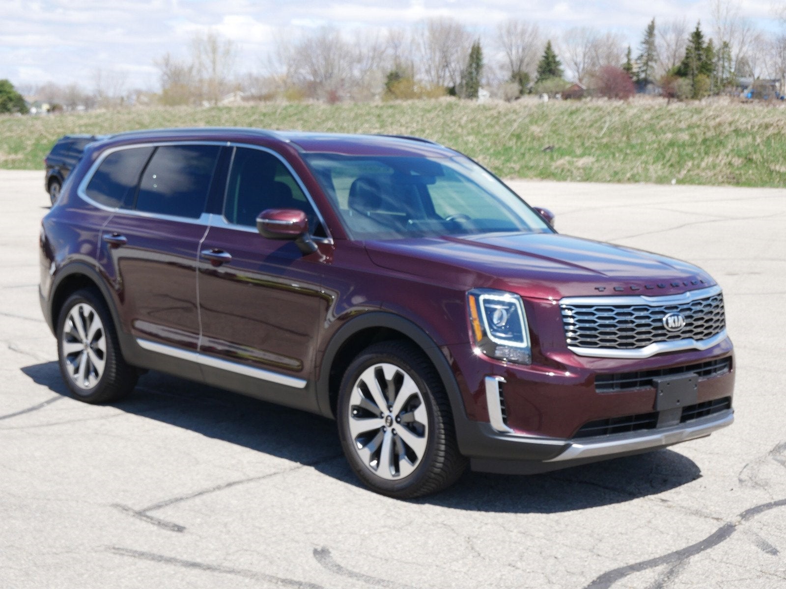 Used 2020 Kia Telluride S with VIN 5XYP64HC5LG071499 for sale in Rochester, Minnesota