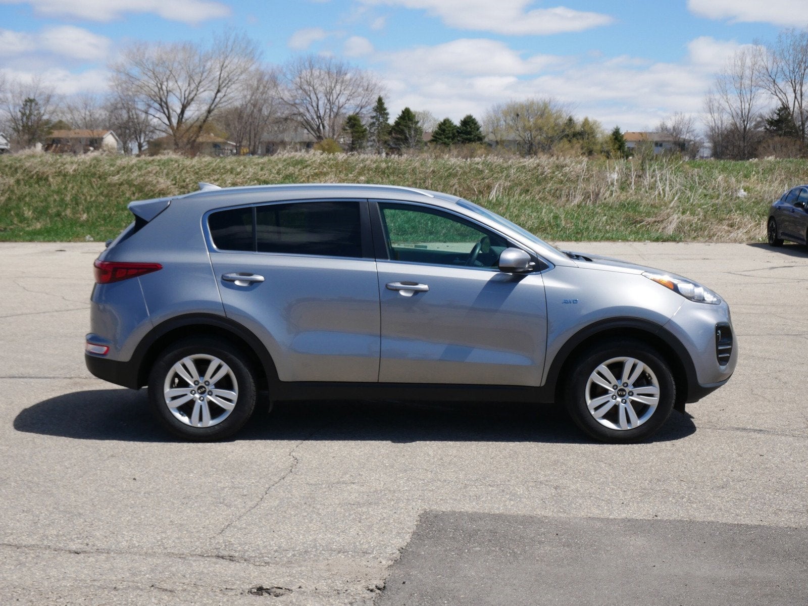 Used 2019 Kia Sportage LX with VIN KNDPMCAC7K7605155 for sale in Rochester, Minnesota