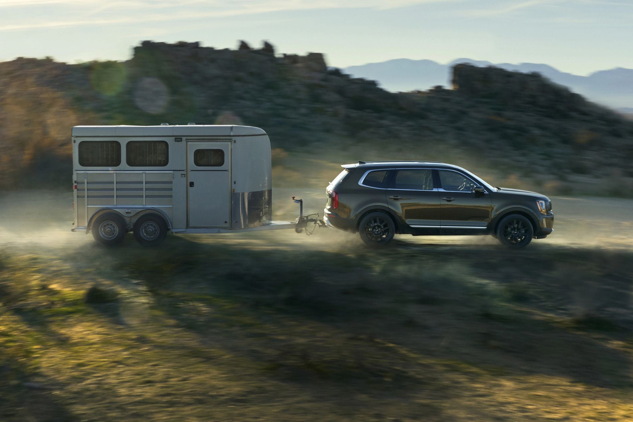2022 kia telluride with trailer hitched
